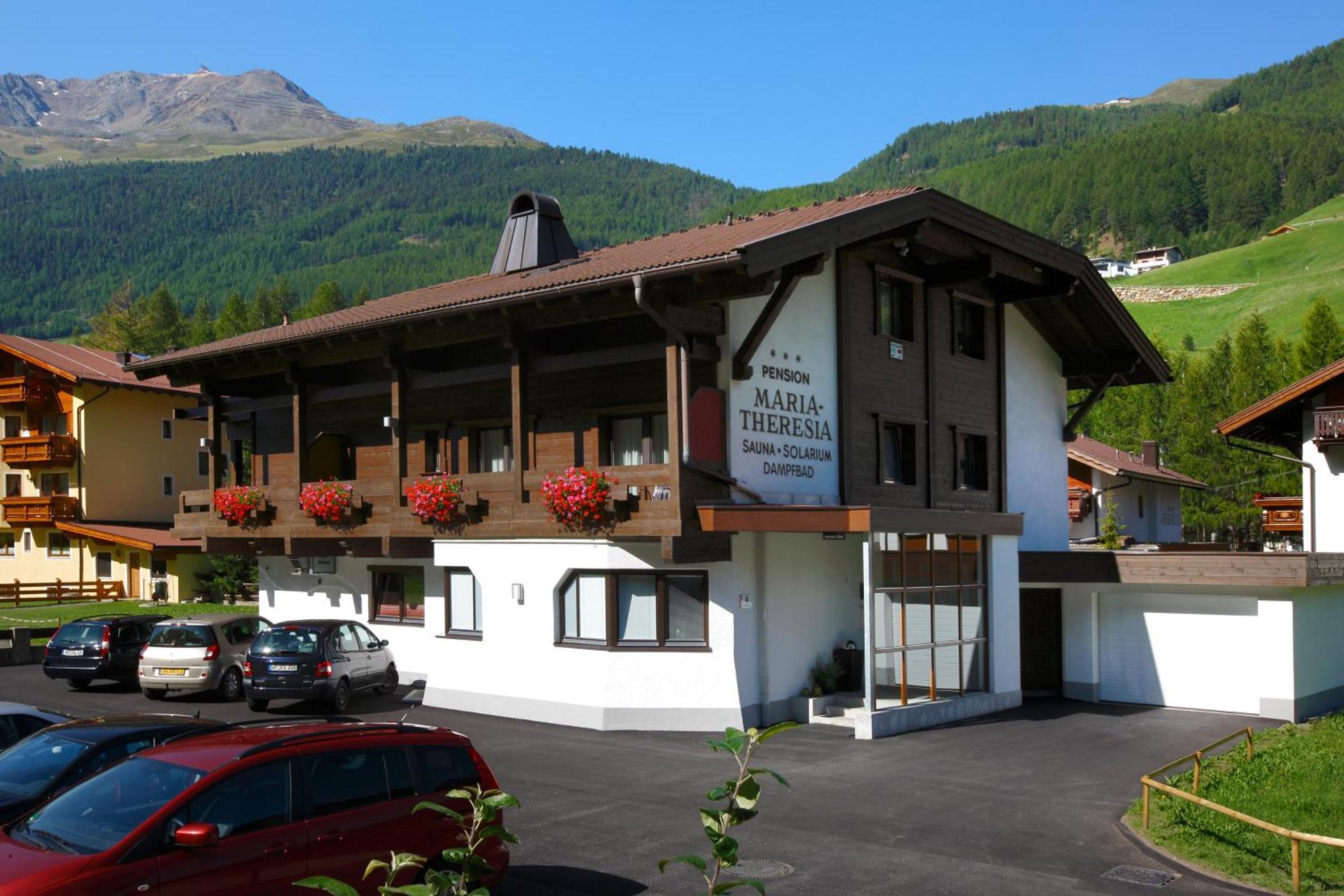 זולדן Hotel Garni Maria Theresia מראה חיצוני תמונה